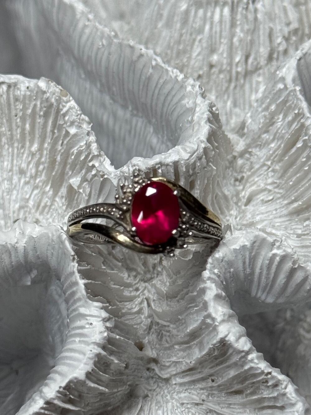 925 Sterling Silver & 10k Yellow Gold Ruby Ring Size 6